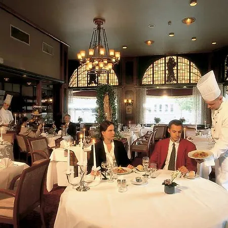 Hotel Amrâth Grand De L’empereur 4*